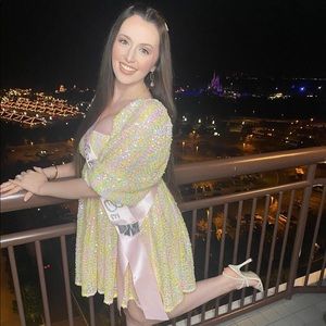 Selkie Rainbow Sequin Puff